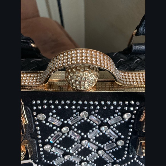 🆕New Bottari Black Handbag with Stones. - Picture 8 of 9
